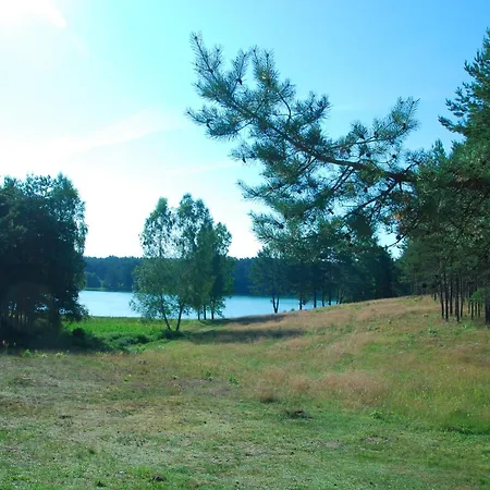 Osrodek Wypoczynkowy Jezioro アパート